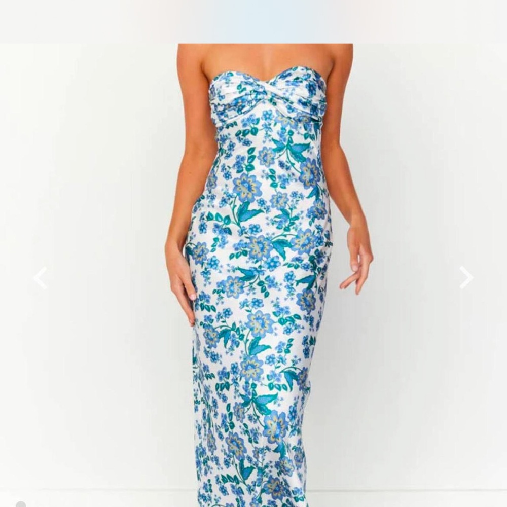 BRAND NEW NEVER WORN Floral Strapless Dress - Blue and White